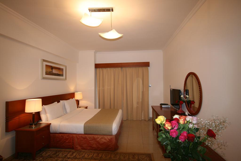 Rose Garden Hotel Apartments - Bur Dubai Exterior photo